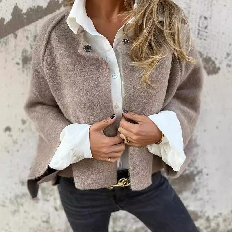 Ilse | Kort jakke med elegante utstillte ermer